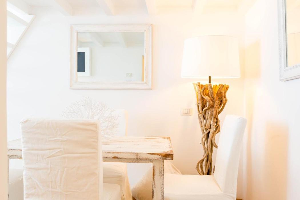 Spanish Step Nest Luxury Rom